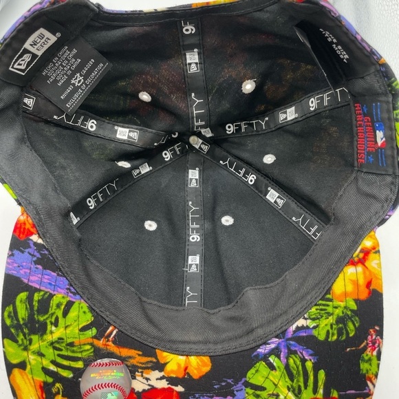 NWOT Era 9Fifty Yankees Floral Cap - Picture 5 of 7
